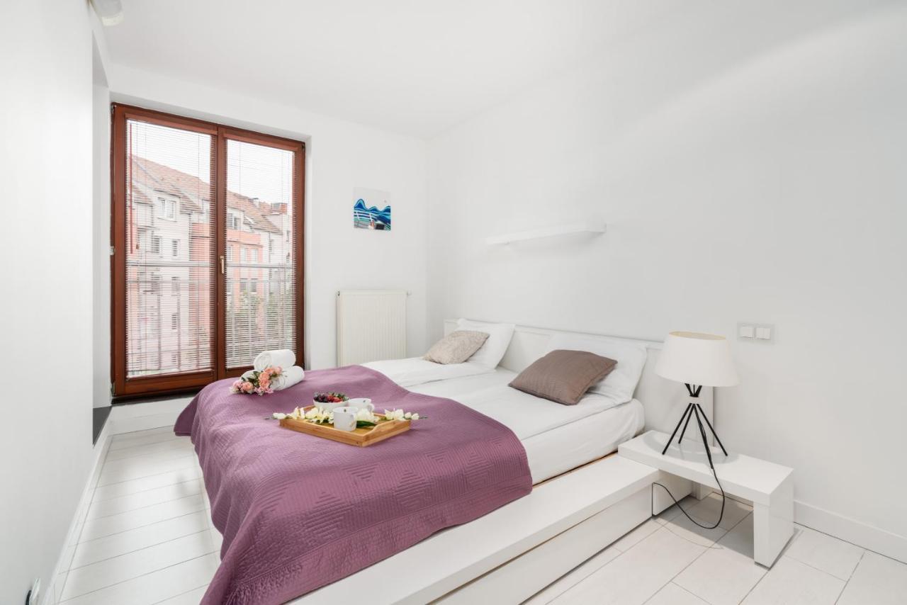 Modern Minimalism Near Old Market By Renters * Poznan